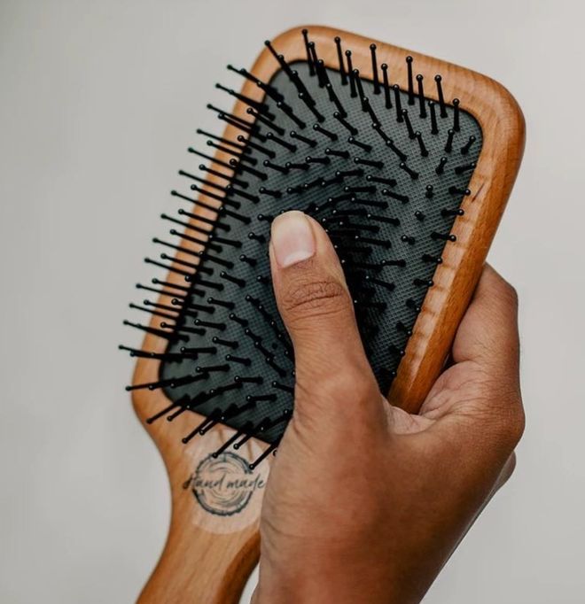 油、头皮精华、猪鬃梳、真丝枕套、发圈不朽情缘正版瀑布发养生好物丨山茶花精(图4)