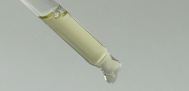 油、头皮精华、猪鬃梳、真丝枕套、发圈不朽情缘正版瀑布发养生好物丨山茶花精(图11)